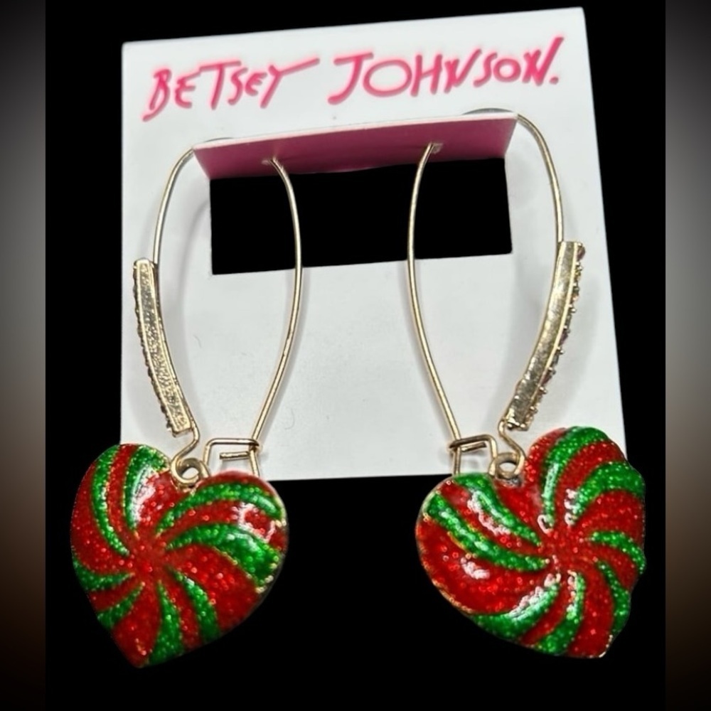 BETSEY JOHNSON Christmas Holiday Heart Swirling Crystal Dangle Earrings NEW NWT